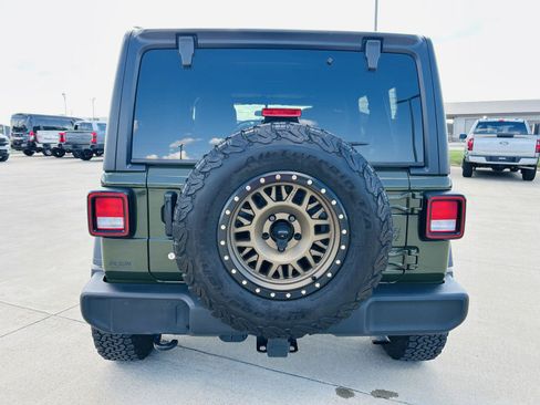 Used 2022 Jeep Wrangler Unlimited Sport AWD/4WD image 30