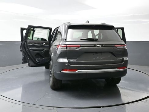 New 2025 Jeep Grand Cherokee Limited w/ Luxury Tech Group II image 55