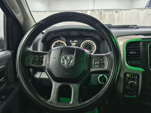 Used 2014 RAM 1500 Classic SLT AWD/4WD image 19