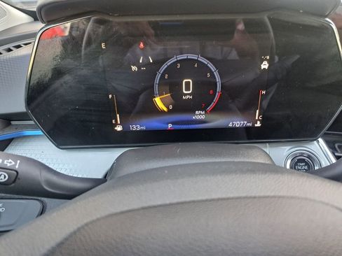 Used 2025 Chevrolet Trax LT image 12