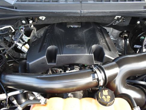 Used 2018 Ford F150 Lariat w/ Equipment Group 502A Luxury AWD/4WD image 50