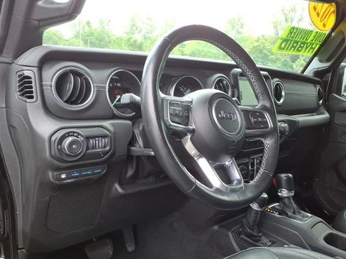 Certified 2022 Jeep Wrangler Unlimited Sahara w/ Cold Weather Group AWD/4WD image 14