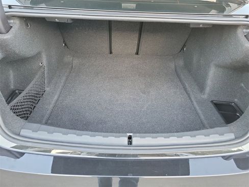 Used 2024 BMW 330i Sedan image 12