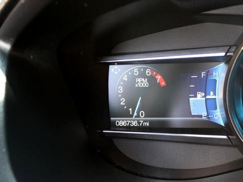 Used 2018 Ford Explorer XLT w/ Equipment Group 201A image 27