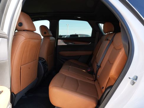 Certified 2023 Cadillac XT5 Premium Luxury w/ LPO, Floor Liner Package image 20