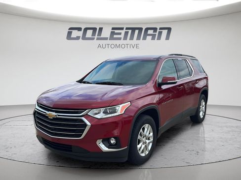 Used 2020 Chevrolet Traverse LT image 1