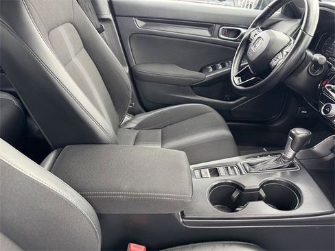 Used 2022 Honda Civic Sport image 6