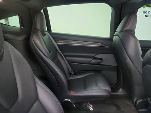 Used 2022 Tesla Model X AWD/4WD image 25