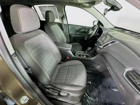 Used 2023 Chevrolet Equinox LT image 35