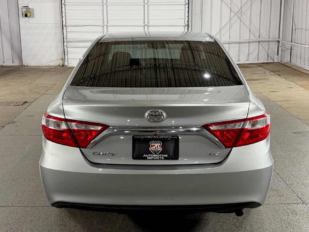 Used 2016 Toyota Camry LE FWD image 11