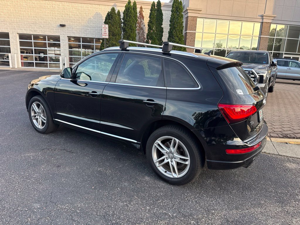 Used 2016 Audi Q5 2.0T Premium Plus w/ Technology Package AWD/4WD image 3