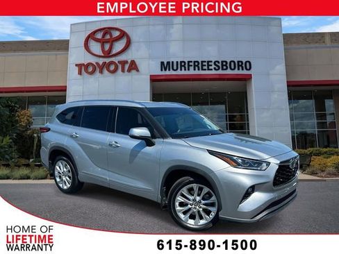 Used 2021 Toyota Highlander Limited AWD/4WD image 1