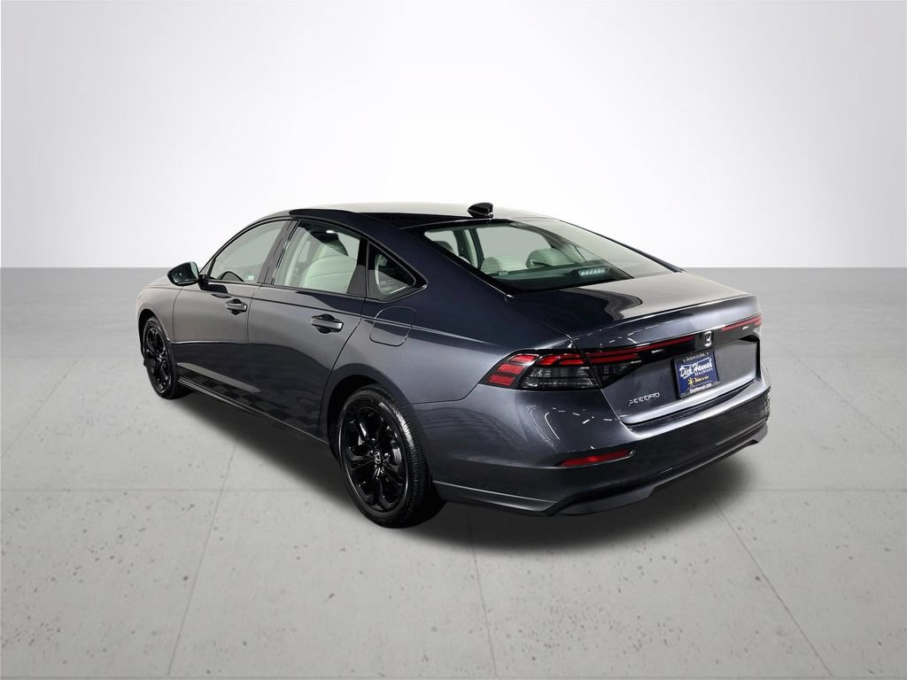 Used 2025 Honda Accord SE image 8