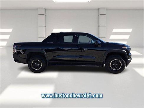 New 2026 Chevrolet Silverado EV Trail Boss image 6