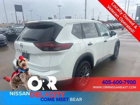 Used 2024 Nissan Rogue S FWD image 5