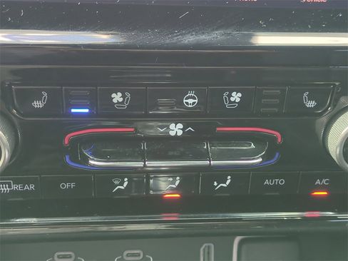 Used 2022 Jeep Grand Cherokee Overland image 27