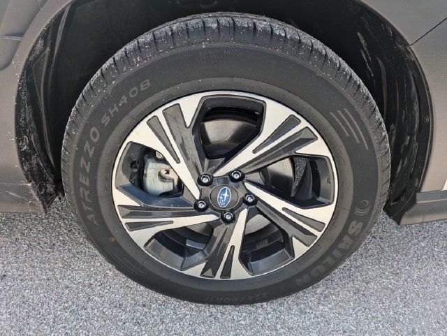 Used 2025 Subaru Crosstrek 2.5i Premium AWD/4WD image 10