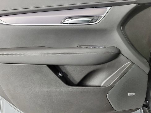 Used 2023 Cadillac XT5 Luxury image 18