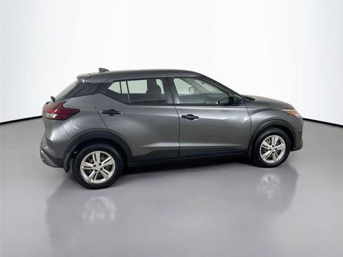 Used 2023 Nissan Kicks S image 8