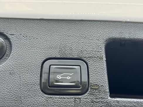 Used 2026 GMC Terrain Elevation w/ Elevation Premium Package image 33