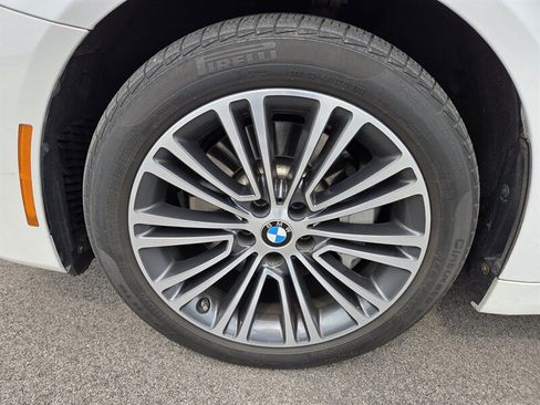 Used 2019 BMW 540i RWD image 9
