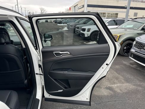 New 2026 Kia Sportage AWD Hybrid image 23