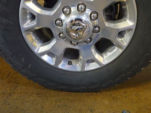 Used 2024 RAM 2500 Laramie AWD/4WD image 36