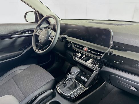 Used 2025 Kia Seltos S AWD/4WD image 28