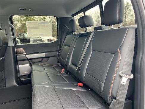 New 2026 Ford F250 Lariat w/ Lariat Premium Package image 24