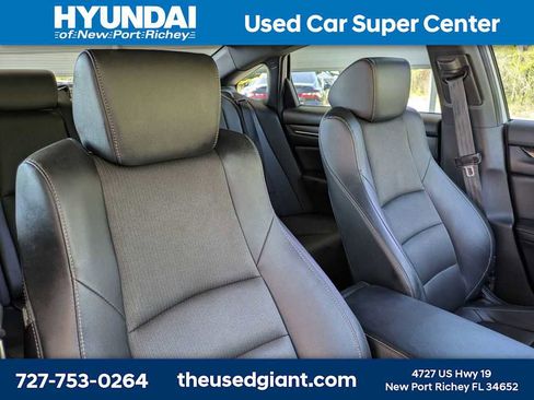 Used 2022 Honda Accord Sport image 6