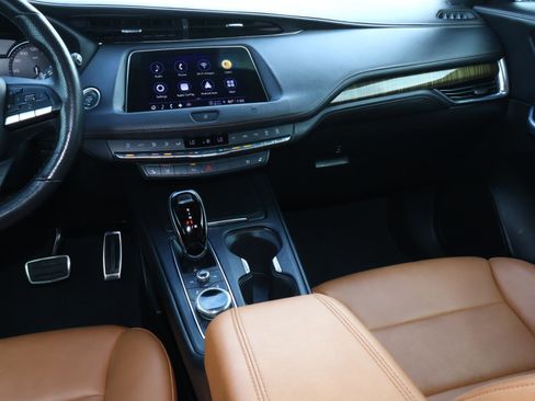 Used 2021 Cadillac XT4 Sport image 11