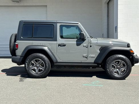 Used 2018 Jeep Wrangler Sport S image 7