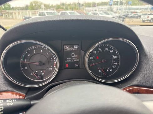 Used 2012 Jeep Grand Cherokee Limited w/ Luxury Group II AWD/4WD image 11