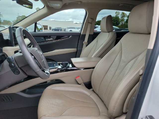 Used 2022 Lincoln Nautilus Reserve AWD/4WD image 5
