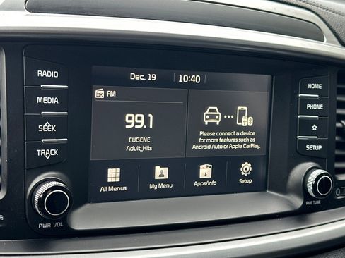 Used 2020 Kia Sorento S image 22