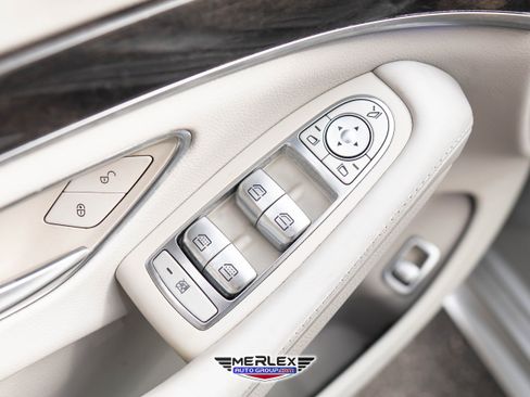 Used 2016 Mercedes-Benz S 550 Sedan image 40