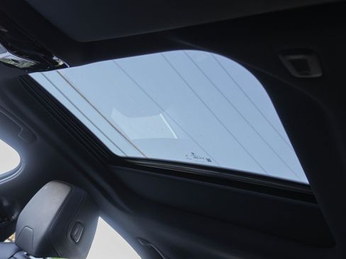 Certified 2025 BMW 530i xDrive w/ Premium Package image 15