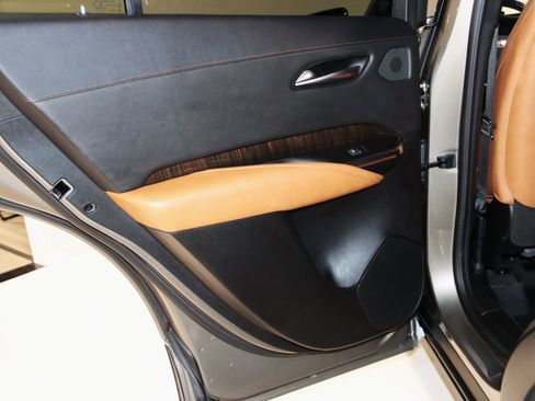 Used 2020 Cadillac XT4 Premium Luxury image 53