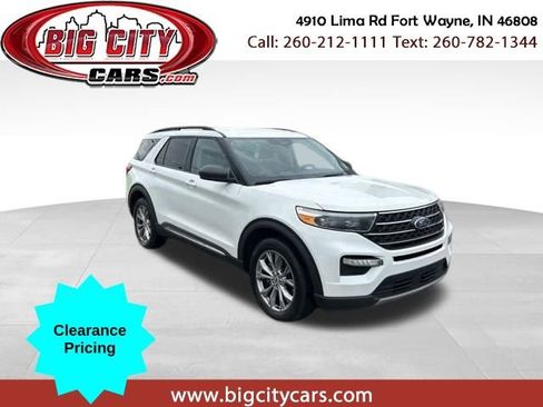 Used 2021 Ford Explorer XLT image 1