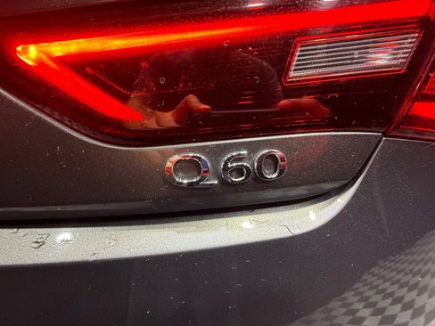 Used 2018 INFINITI Q60 3.0t Luxe image 24