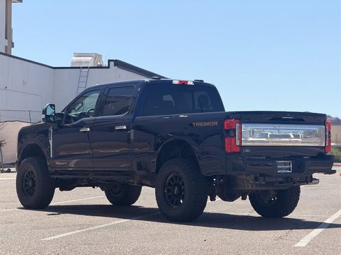Used 2023 Ford F350 Platinum w/ Tremor Off-Road Package AWD/4WD image 5