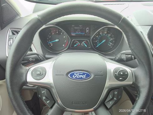 Used 2014 Ford Escape Titanium w/ Equipment Group 401A FWD image 10
