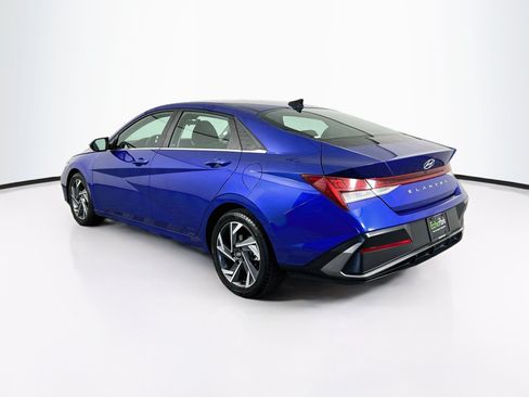 Used 2025 Hyundai Elantra SEL FWD image 5