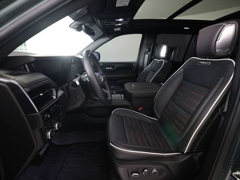 Used 2025 GMC Yukon AT4 Ultimate w/ LPO, Floor Liner Package AWD/4WD image 16