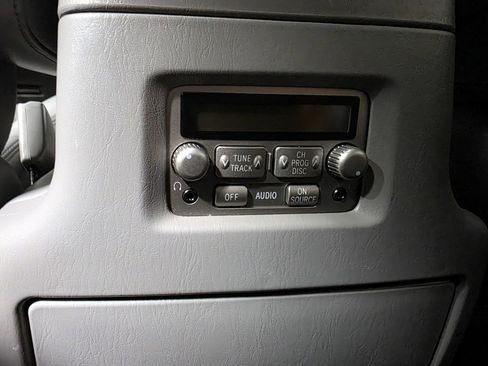 Used 2003 Toyota Land Cruiser AWD/4WD image 32