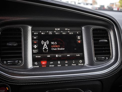 Used 2019 Dodge Charger SRT Hellcat w/ Harman/Kardon Audio Group image 22