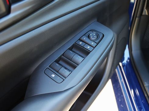 New 2026 Toyota Prius Plug-In Hybrid image 7