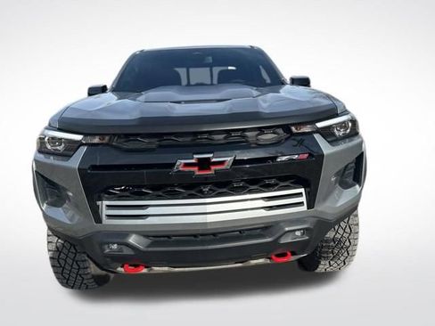 Used 2024 Chevrolet Colorado ZR2 w/ ZR2 Convenience Package III image 8