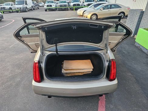 Used 2005 Cadillac STS w/ Preferred Equipment Group image 31