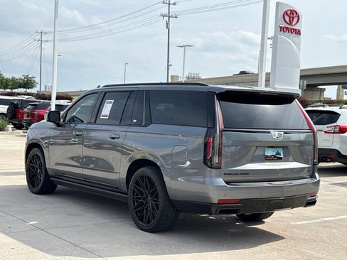 Used 2021 Cadillac Escalade ESV Sport w/ Driver Assist Tech Package RWD image 5